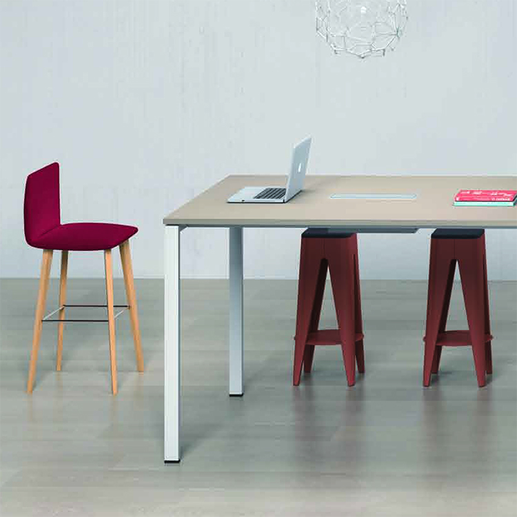 Fashionable Modern Style Minimalist Office Desk Steel Frame Computer Desk